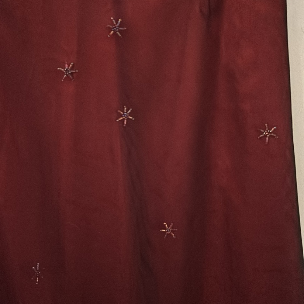 Express Shimmer Red & Black Tulle Midi Skirt With Red Beaded Embellishment Sz 4 - Picture 2 of 7